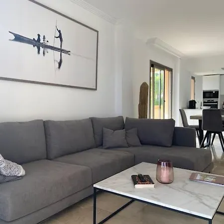 Elegant Apartment, Stunning Views, Fully Renovated In La Hacienda Del Senorio De Cifuentes Appartement