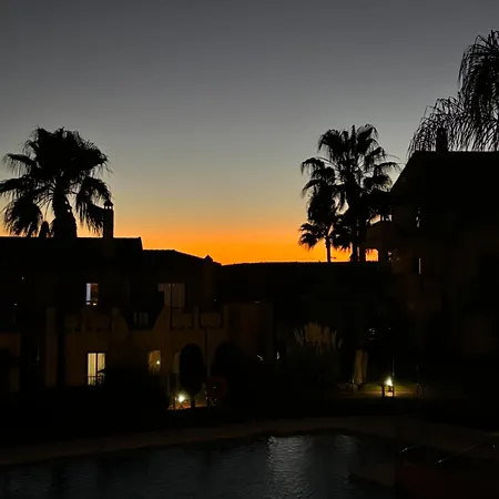 Elegant Apartment, Stunning Views, Fully Renovated In La Hacienda Del Senorio De Cifuentes Appartement Estepona