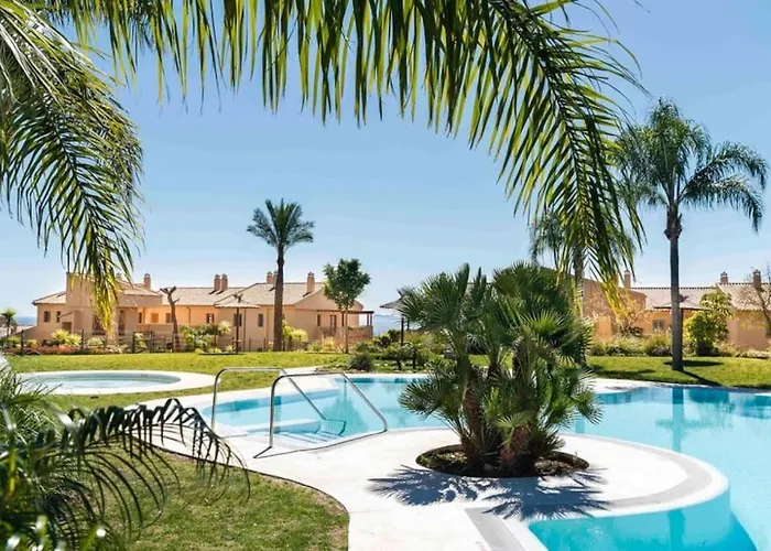 Elegant Apartment, Stunning Views, Fully Renovated In La Hacienda Del Senorio De Cifuentes