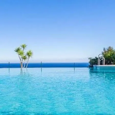 Elegant Apartment, Stunning Views, Fully Renovated In La Hacienda Del Senorio De Cifuentes Apartman