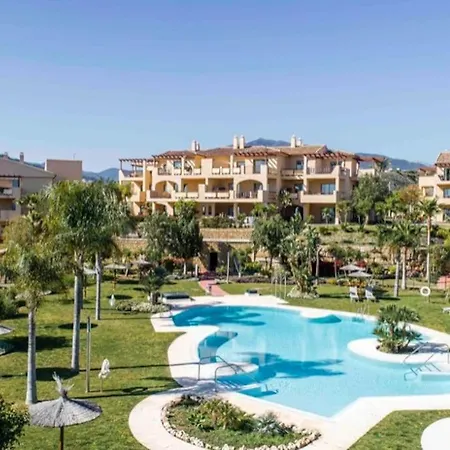 Elegant Apartment, Stunning Views, Fully Renovated In La Hacienda Del Senorio De Cifuentes Apartman