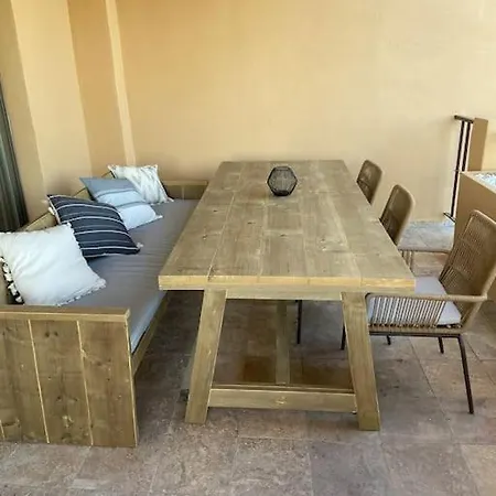 Apartman Elegant Apartment, Stunning Views, Fully Renovated In La Hacienda Del Senorio De Cifuentes