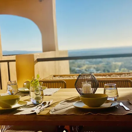 Elegant Apartment, Stunning Views, Fully Renovated In La Hacienda Del Senorio De Cifuentes 公寓
