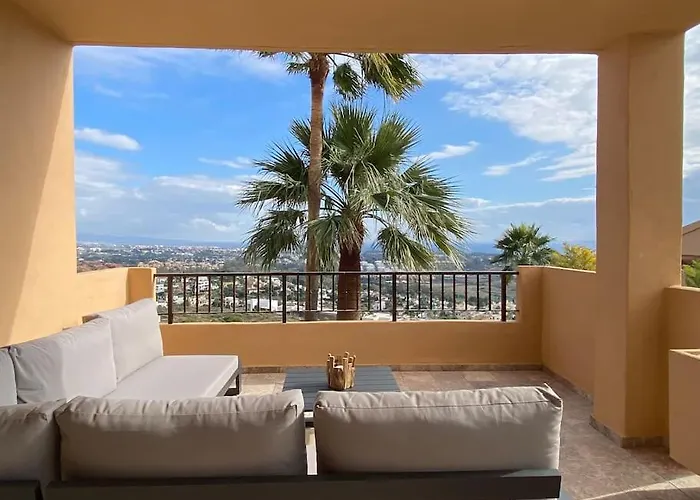 Elegant Apartment, Stunning Views, Fully Renovated In La Hacienda Del Senorio De Cifuentes 公寓