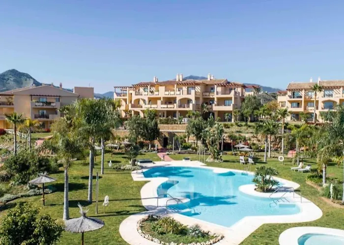 Elegant Apartment, Stunning Views, Fully Renovated In La Hacienda Del Senorio De Cifuentes Daire